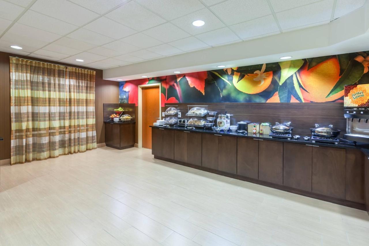 Hotel Fairfield & By Marriott